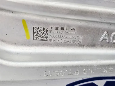 Рычаг передний поперечный прямой Tesla Model 3 2025 — фото 2