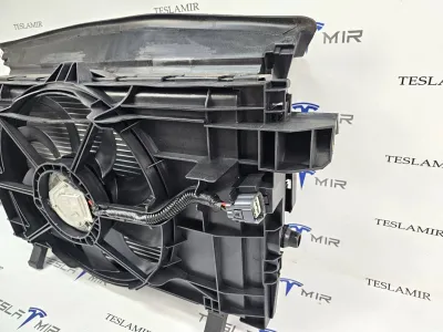 Кассета радиаторов Tesla Model Y 2022 — фото 4