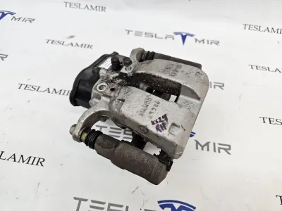 Суппорт тормозной задний правый Tesla Model 3 2023