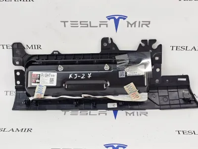 Подушка безопасности коленная пассажира Tesla Model 3 2023 — фото 2