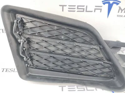 Люверс переднего бампера левый Tesla Model S 2018 — фото 4