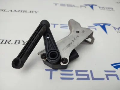 Датчик уровня пневмоподвески (положения кузова) задний левый Tesla Model X 2018