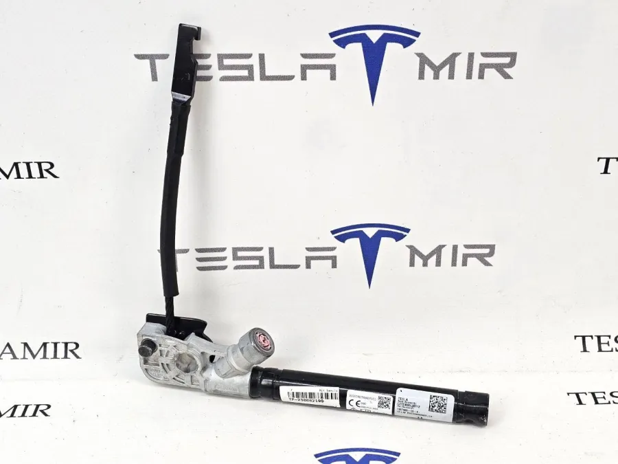 Пиропатрон ремня безопасности левый нижний Tesla Model 3 2024 — фото 1
