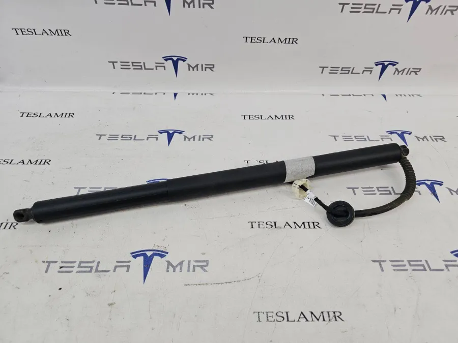 Амортизатор электрический крышки багажника левый Tesla Model Y 2022 — фото 1