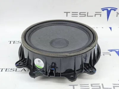 Динамик двери передней Tesla Model Y 2022
