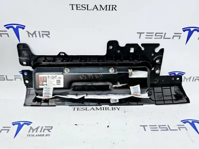 Подушка безопасности коленная пассажира Tesla Model 3 2019 — фото 2