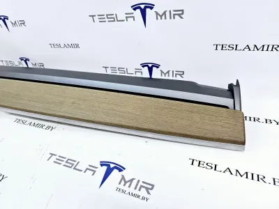Декоративная накладка центральной консоли Tesla Model 3 2019 — фото 4
