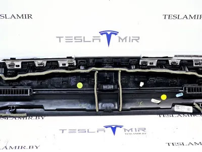 Декоративная накладка центральной консоли Tesla Model 3 2019 — фото 7