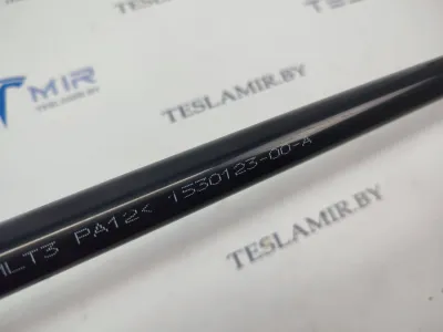 Патрубок системы охлаждения пластиковый Tesla Model Y 2021 — фото 2