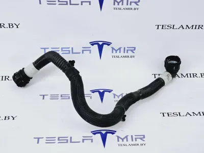 Патрубок системы охлаждения пластиковый Tesla Model Y 2021