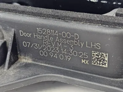 Ручка наружная двери левой Tesla Model 3 2023 — фото 2