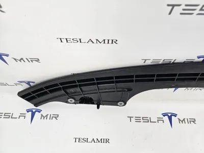 Усилитель переднего бампера нижний Tesla Model Y 2025 — фото 2