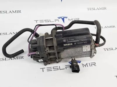 Компрессор пневмоподвески Tesla Model S 2018