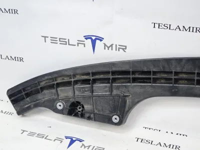 Усилитель переднего бампера нижний Tesla Model Y 2025 — фото 2