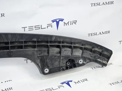 Усилитель переднего бампера нижний Tesla Model Y 2025 — фото 3