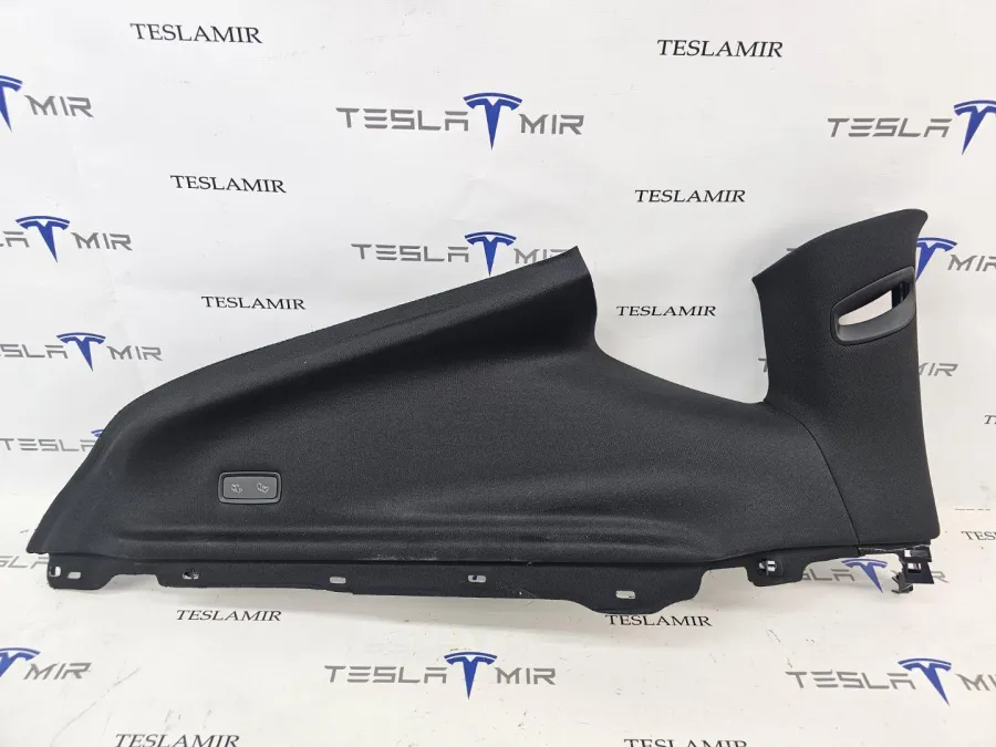 Накладка ремня безопасности стойки С левая Tesla Model Y 2025 — фото 1