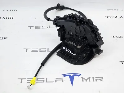 Замок двери передней левой Tesla Model Y 2025