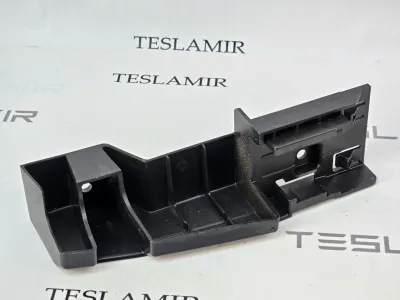 Кронштейн передней панели (телевизора) Tesla Model 3 2024 — фото 3
