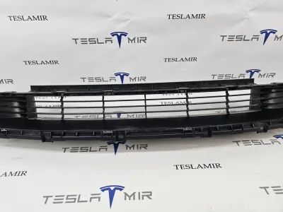 Решетка гриль декоративная основного радиатора (передний бампер) Tesla Model 3 2024 — фото 3