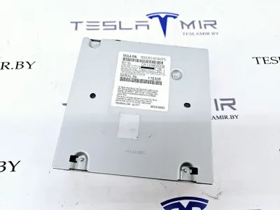 Блок радио Tesla Model S 2017 — фото 2