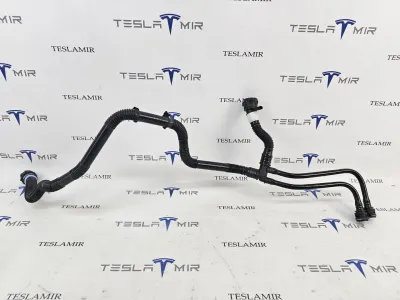 Шланг системы охлаждения теплообменник (Chiller)-батарея Tesla Model Y 2025