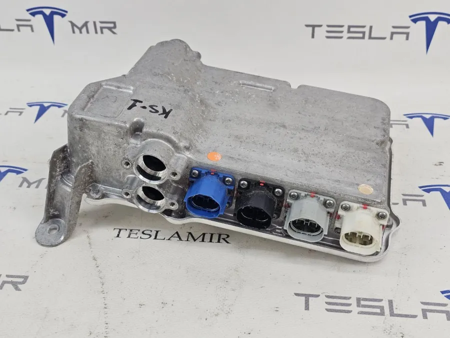 Джаншен бокс Tesla Model S 2018 — фото 1