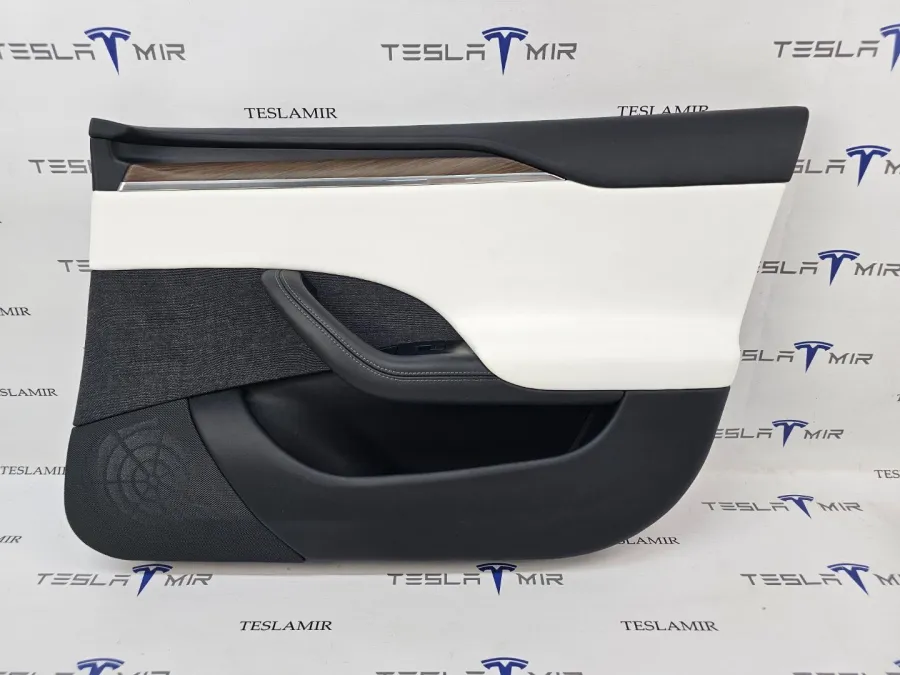 Обшивка двери передней правой Tesla Model S 2022 — фото 1