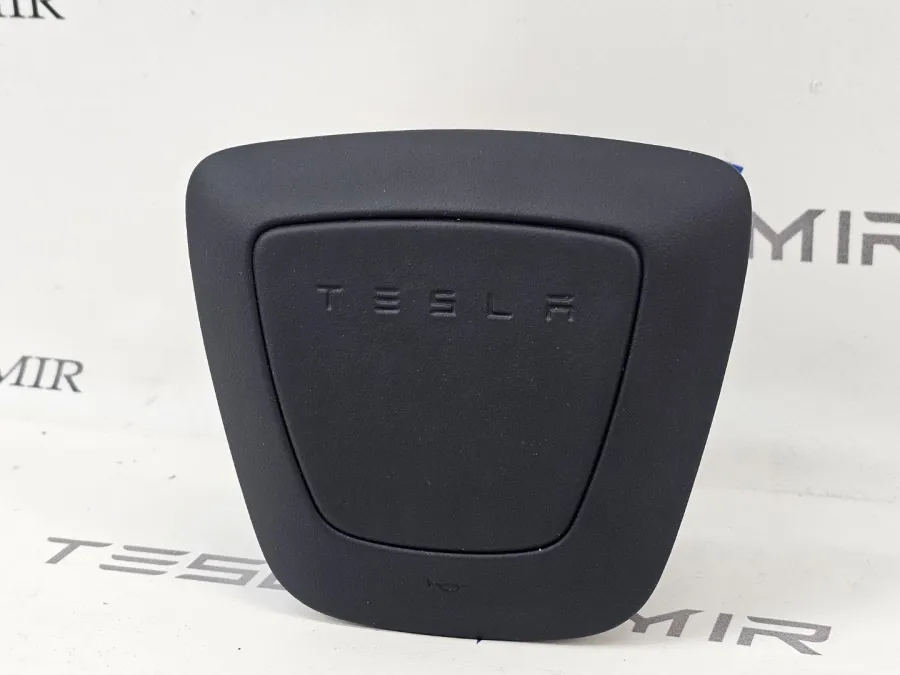 Подушка безопасности водителя Tesla Model 3 2024 — фото 1