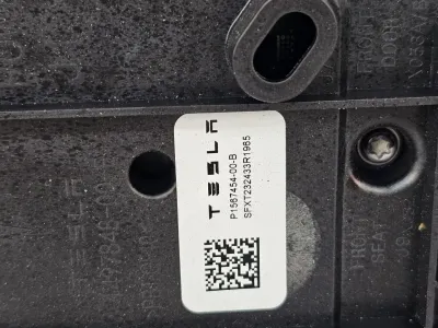 Блок управления BCM (бортовой сети) (Body Control Module) Боди правый Tesla Model 3 2023 — фото 2