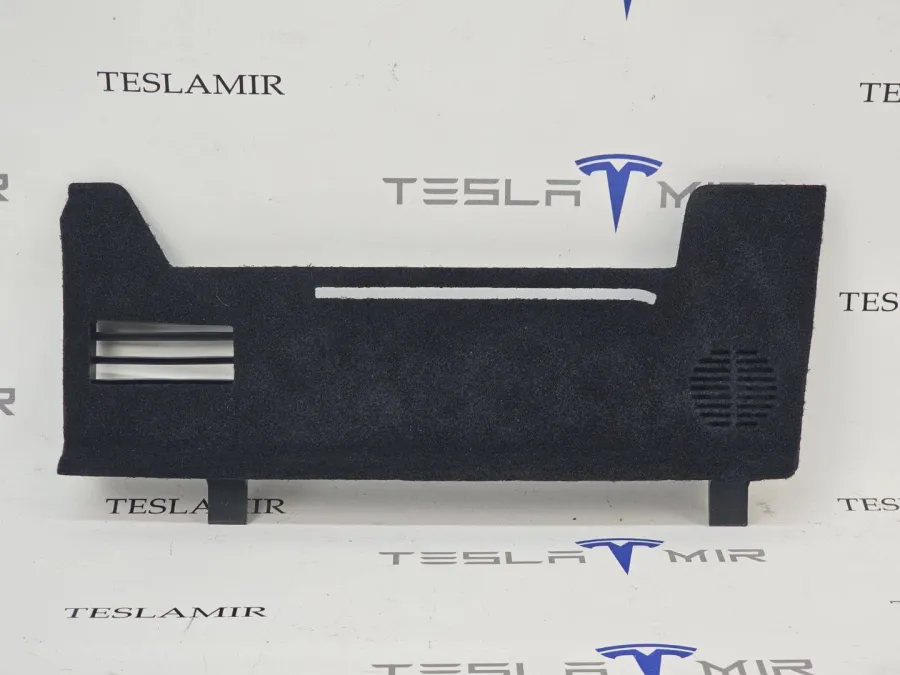 Пластик салона Tesla Model S 2022 — фото 1