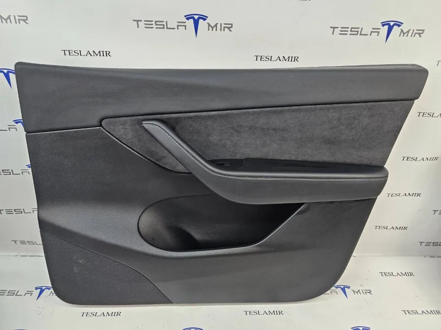 Обшивка двери передней правой Tesla Model Y 2022 — фото 1