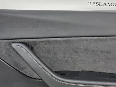 Обшивка двери передней правой Tesla Model Y 2022 — фото 2