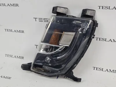 Фара противотуманная (ПТФ) левая Tesla Model S 2018