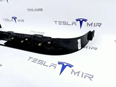 Накладка внутренняя на порог задняя правая Tesla Model X 2018 — фото 5