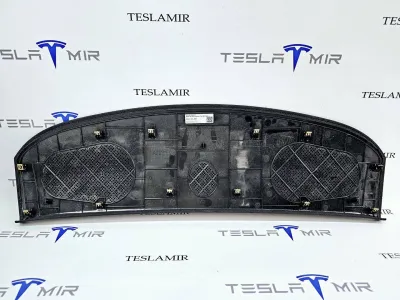 Пластик салона Tesla Model X 2018 — фото 3