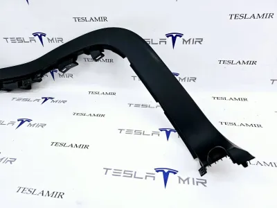 Накладка стойки С внутренняя правая нижняя Tesla Model X 2018 — фото 4