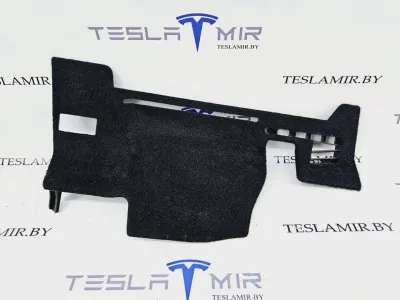 Пластик салона Tesla Model S 2022