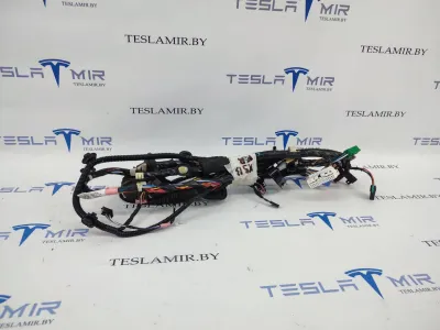 Электропроводка двери передняя левая Tesla Model 3 2020