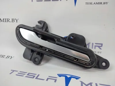 Ручка наружная двери правой Tesla Model 3 2020