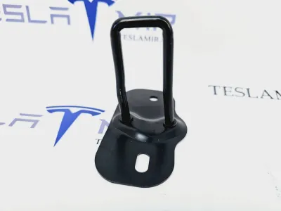 Петля (ригель) замка капота (одиночная) Tesla Model 3 2021
