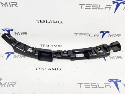 Крепление фары (кронштейн фары) правой Tesla Model 3 2024