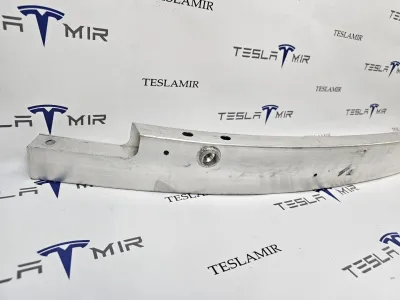 Усилитель переднего бампера верхний Tesla Model Y 2025 — фото 2