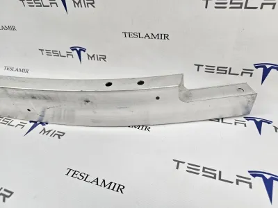 Усилитель переднего бампера верхний Tesla Model Y 2025 — фото 3