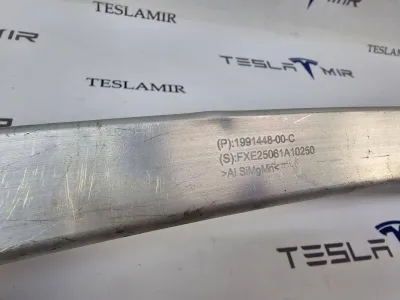 Усилитель переднего бампера верхний Tesla Model Y 2025 — фото 4