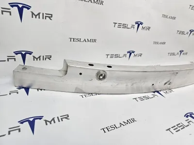 Усилитель переднего бампера верхний Tesla Model Y 2025 — фото 2
