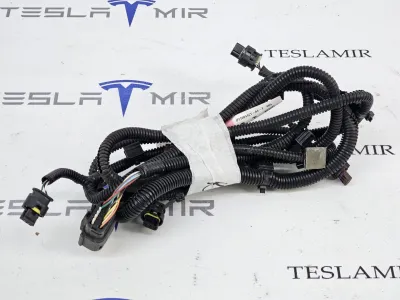 Электропроводка бампера заднего Tesla Model S 2018