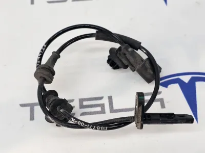 Датчик ABS АБС задний Tesla Model 3 2024