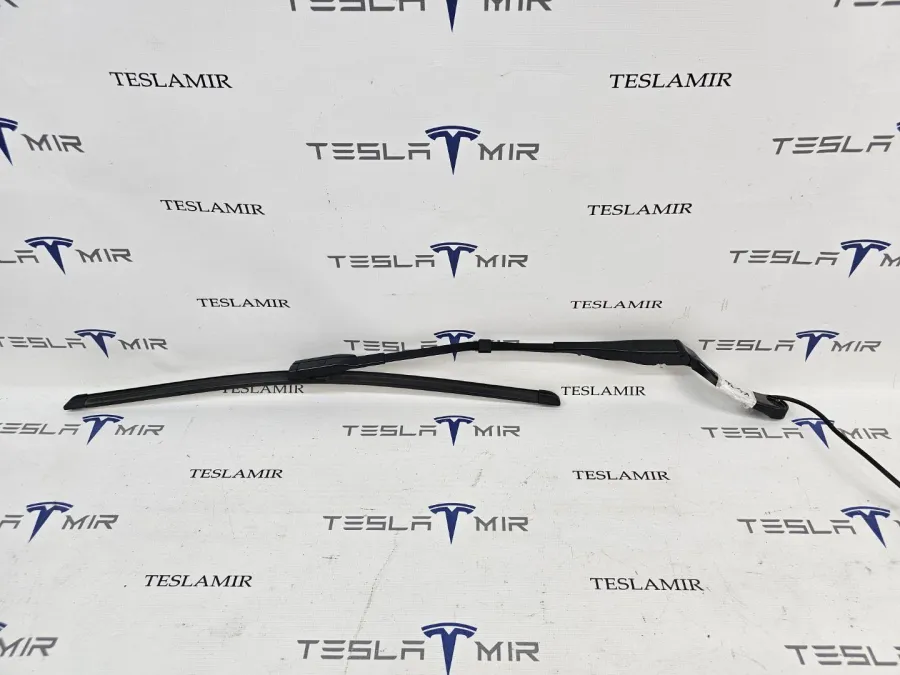 Щеткодержатель (поводок стеклоочистителя, дворник) левый Tesla Model 3 2023 — фото 1