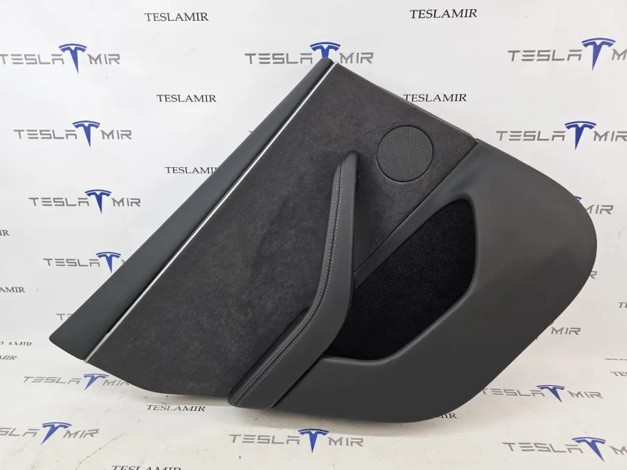 Обшивка двери задней левой Tesla Model 3 2025 — фото 1