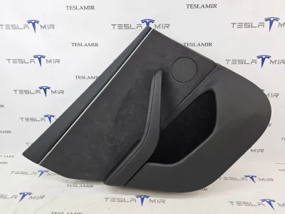 Обшивка двери задней левой Tesla Model 3 2025